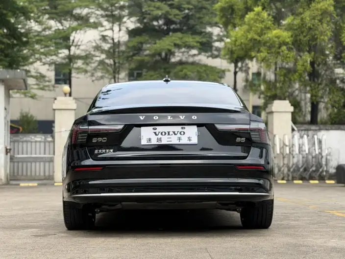 Volvo S90 2026 Model B5 Smart Range Deluxe Edition – фото 5