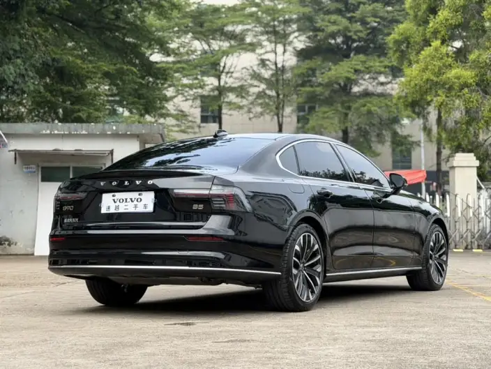 Volvo S90 2026 Model B5 Smart Range Deluxe Edition – фото 6