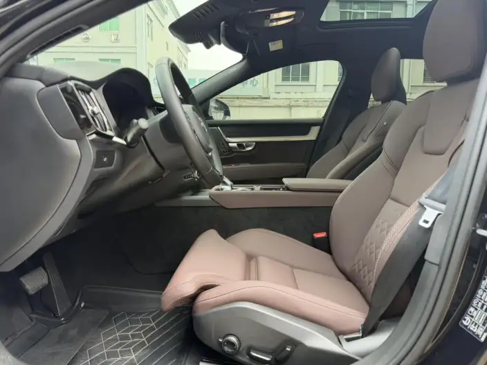 Volvo S90 2026 Model B5 Smart Range Deluxe Edition – фото 20