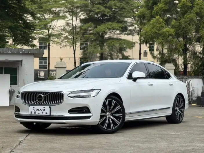 Volvo S90 2021 Model B5 Smart Elegance Deluxe Edition – фото 1