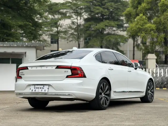 Volvo S90 2021 Model B5 Smart Elegance Deluxe Edition – фото 6