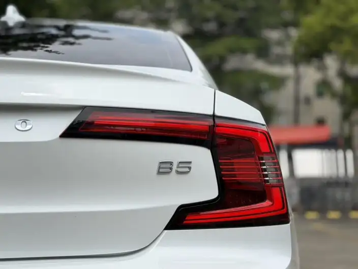 Volvo S90 2021 Model B5 Smart Elegance Deluxe Edition – фото 8