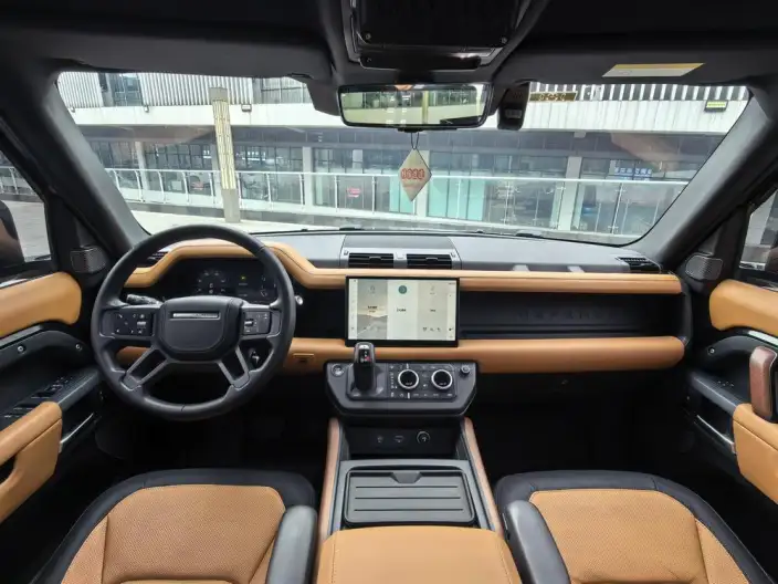 Land Rover Defender 2024 Model 110 3.0T P400 X-Dynamic HSE – фото 11