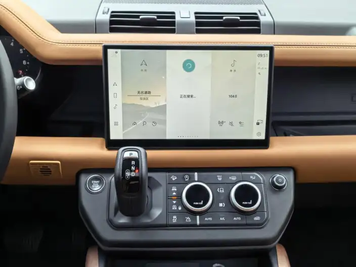 Land Rover Defender 2024 Model 110 3.0T P400 X-Dynamic HSE – фото 12