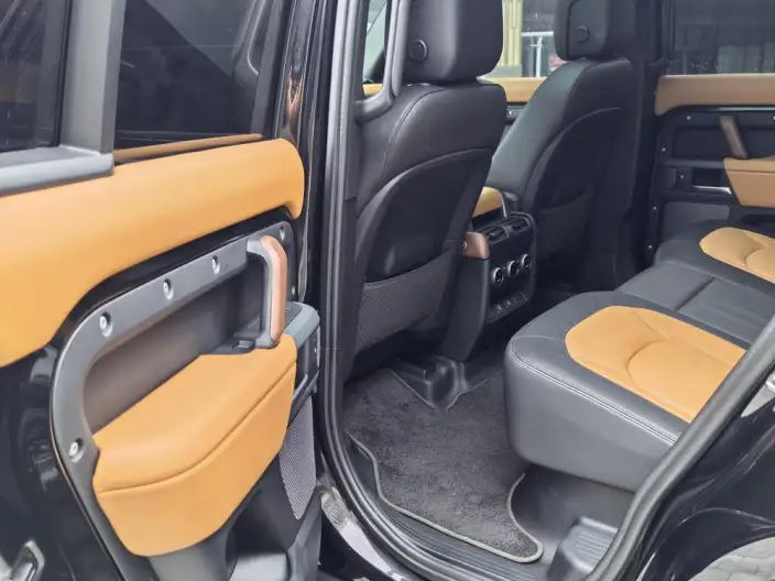 Land Rover Defender 2024 Model 110 3.0T P400 X-Dynamic HSE – фото 18