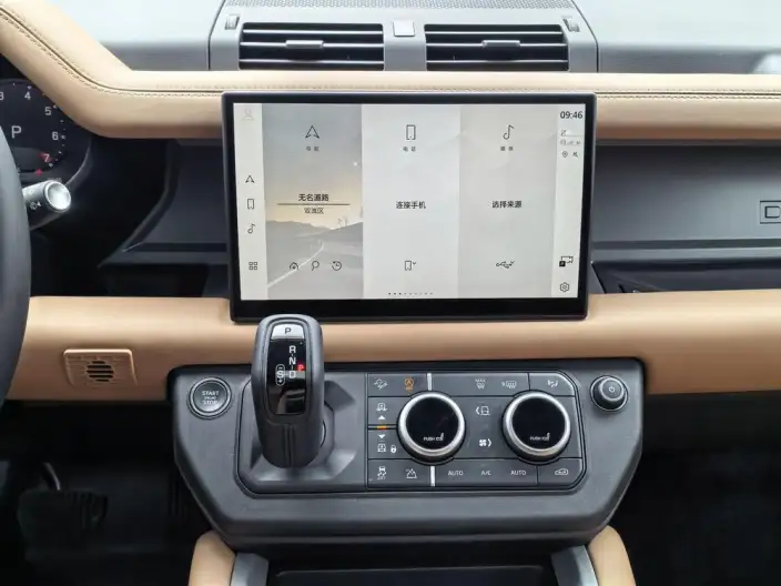 Land Rover Defender 2025 Model 90 3.0T P400 X-Dynamic HSE – фото 13