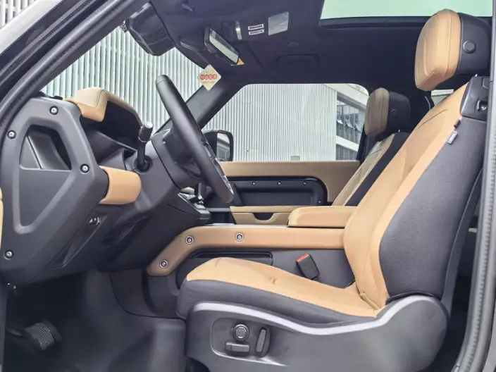 Land Rover Defender 2025 Model 90 3.0T P400 X-Dynamic HSE – фото 16
