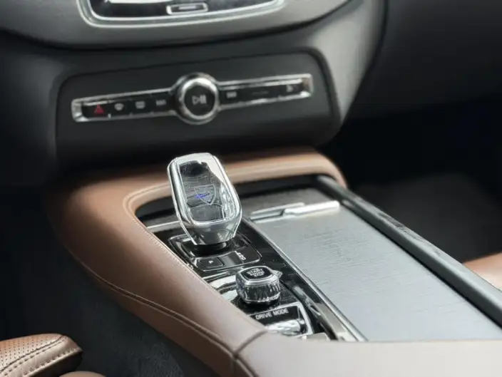 Volvo XC90 2021 Model B6 Smart Elegance Deluxe Edition 7 seat – фото 20
