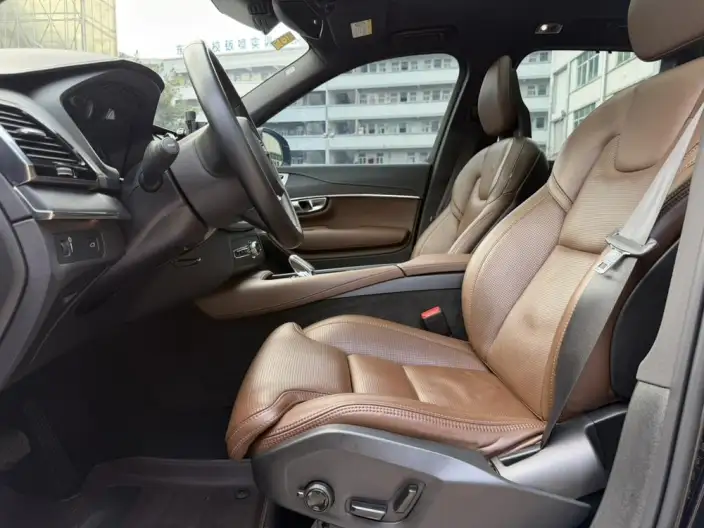 Volvo XC90 2021 Model B6 Smart Elegance Deluxe Edition 7 seat – фото 22