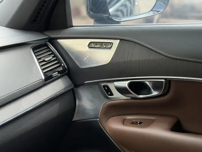 Volvo XC90 2021 Model B6 Smart Elegance Deluxe Edition 7 seat – фото 23