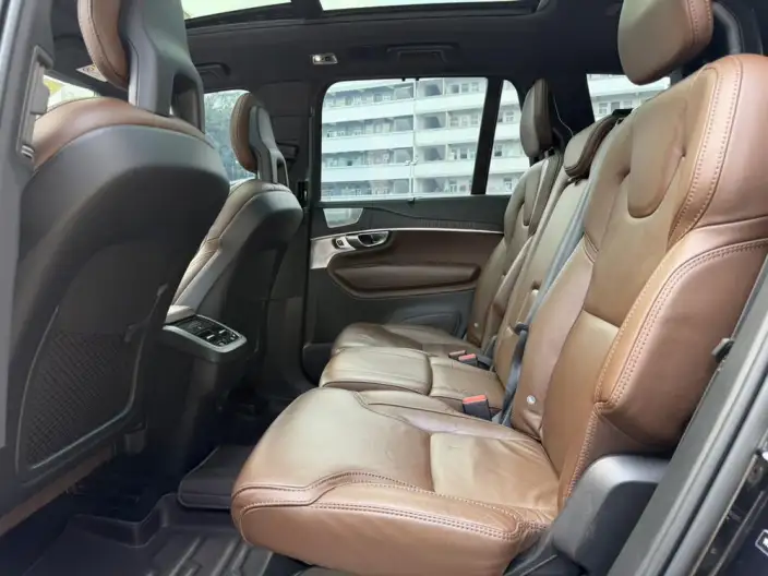 Volvo XC90 2021 Model B6 Smart Elegance Deluxe Edition 7 seat – фото 24