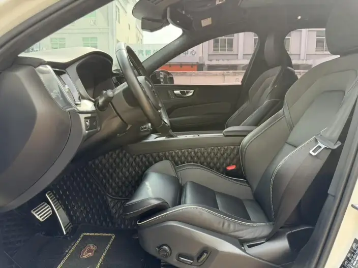 Volvo XC60 2021 Model T5 4WD Smart Range Sports Edition – фото 17