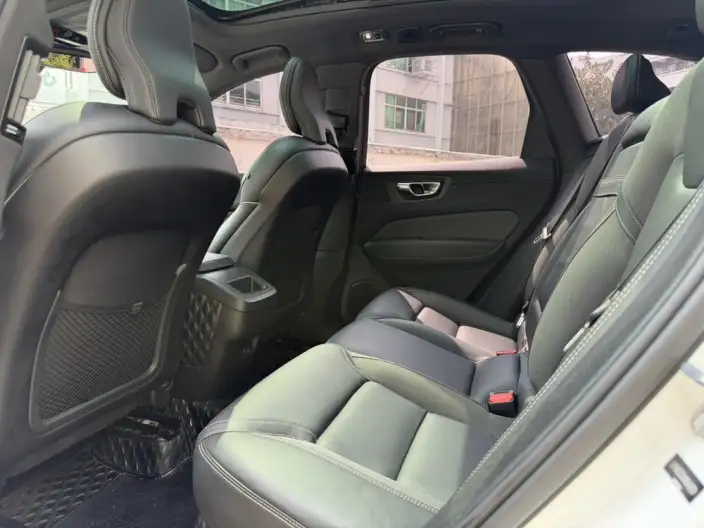 Volvo XC60 2021 Model T5 4WD Smart Range Sports Edition – фото 18