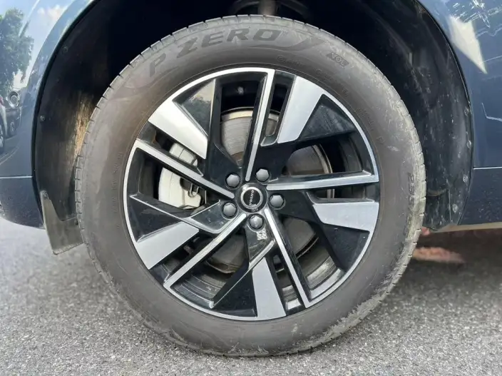 Volvo XC60 2026 Model B5 4WD Smart Elegance Deluxe Edition – фото 6
