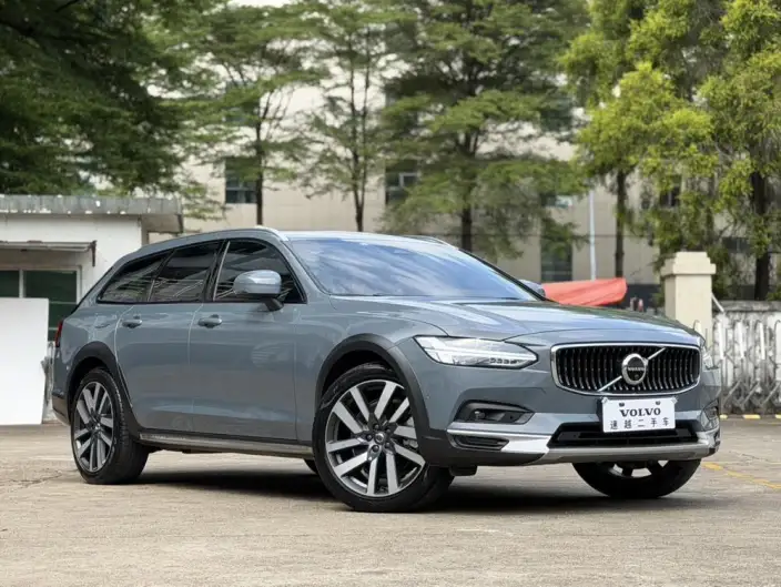 Volvo V90 2023 Model Cross Country B5 AWD Zhizun Edition – фото 3