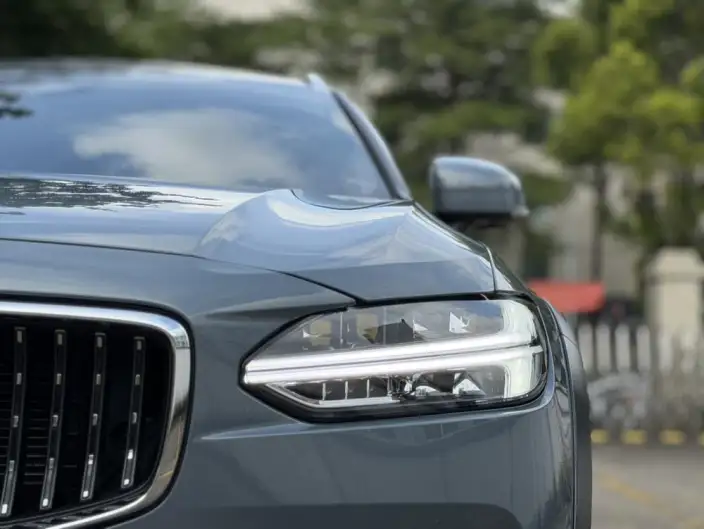 Volvo V90 2023 Model Cross Country B5 AWD Zhizun Edition – фото 7