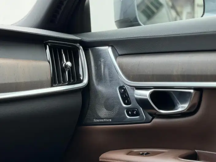 Volvo V90 2023 Model Cross Country B5 AWD Zhizun Edition – фото 12