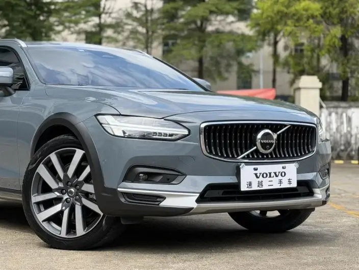 Volvo V90 2023 Model Cross Country B5 AWD Zhizun Edition – фото 17