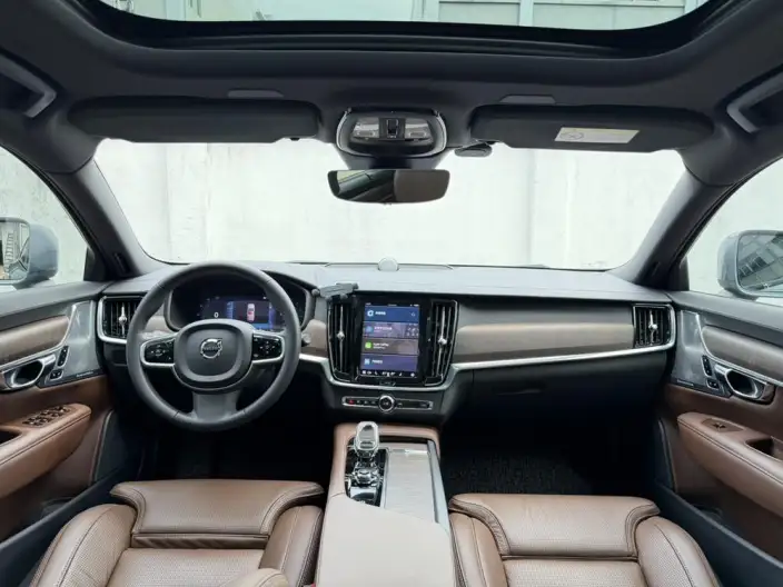 Volvo V90 2023 Model Cross Country B5 AWD Zhizun Edition – фото 19