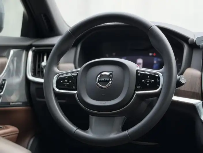 Volvo V90 2023 Model Cross Country B5 AWD Zhizun Edition – фото 20