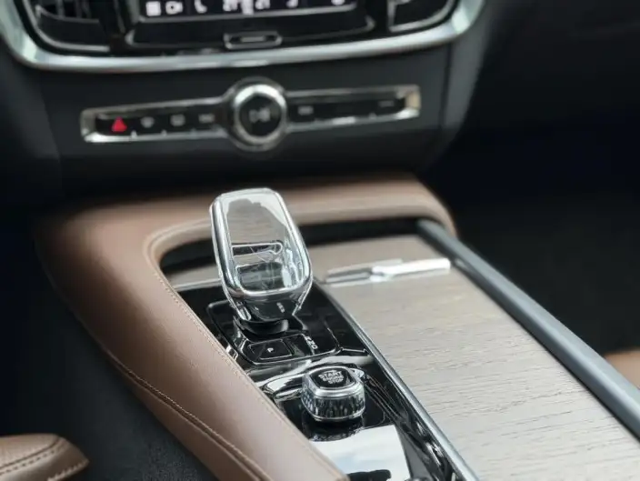 Volvo V90 2023 Model Cross Country B5 AWD Zhizun Edition – фото 21