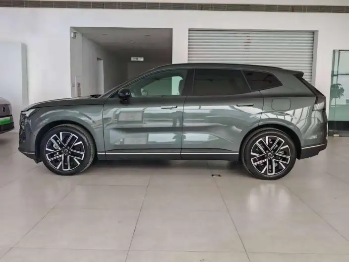Volvo XC70 2026 Model 4WD Ultra-long Endurance Plus – фото 4