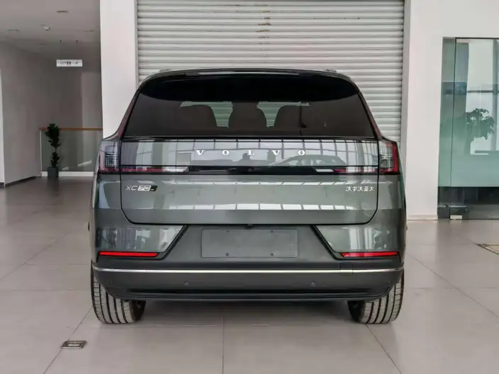Volvo XC70 2026 Model 4WD Ultra-long Endurance Plus – фото 5
