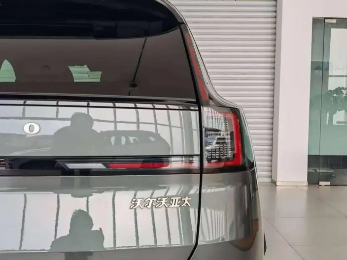 Volvo XC70 2026 Model 4WD Ultra-long Endurance Plus – фото 9