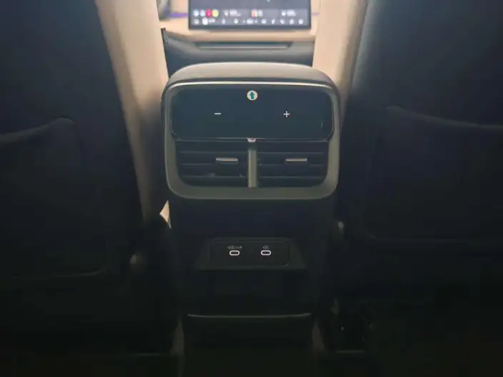 Volvo XC70 2026 Model 4WD Ultra-long Endurance Plus – фото 12