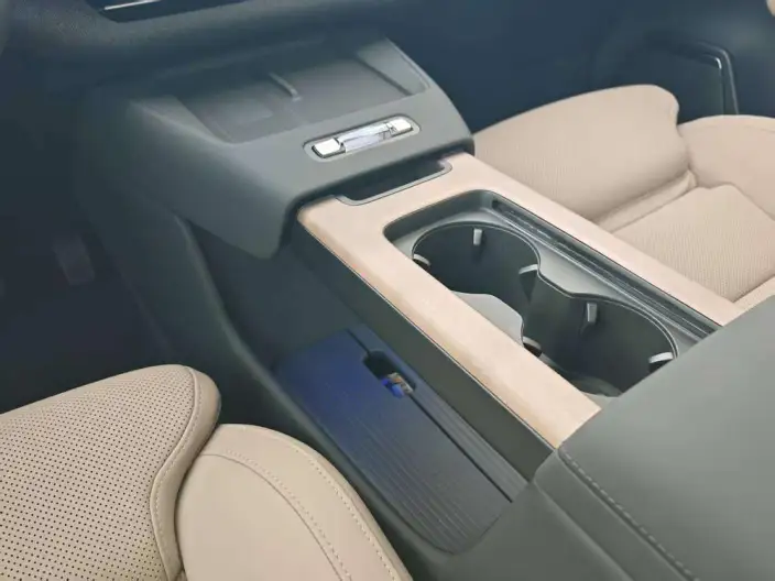 Volvo XC70 2026 Model 4WD Ultra-long Endurance Plus – фото 22
