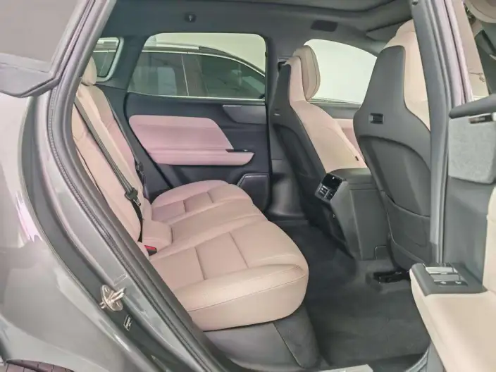 Volvo XC70 2026 Model 4WD Ultra-long Endurance Plus – фото 26