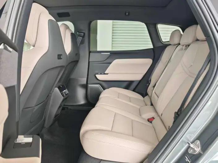 Volvo XC70 2026 Model 4WD Ultra-long Endurance Plus – фото 32