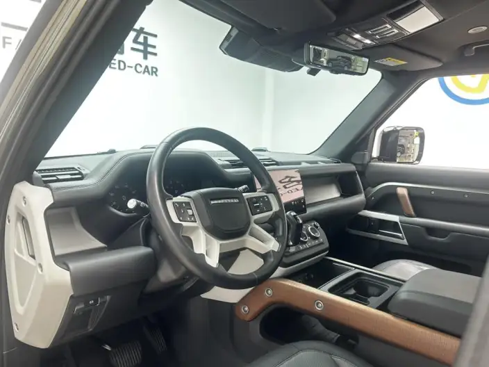Land Rover Defender 2023 Model Facelift 110 P400 X-Dynamic HSE – фото 20