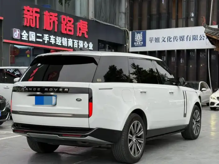Range Rover 2023 Model 3.0 L6 400PS Shengshi VII seat Extended Edition – фото 6