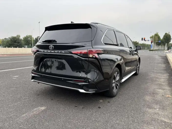 Granvia 2024 Model Intelligent Hybrid 2.5L 2WD Deluxe Edition – фото 6
