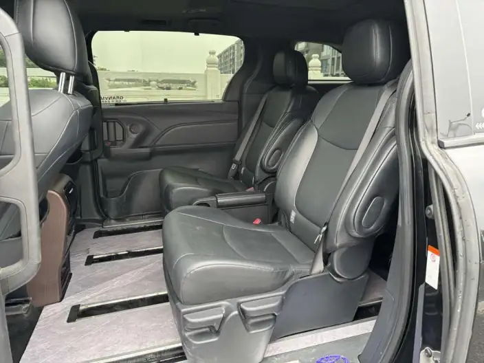 Granvia 2024 Model Intelligent Hybrid 2.5L 2WD Deluxe Edition – фото 9