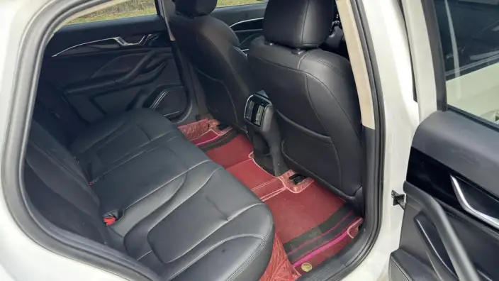 BESTUNE B70 2023 Model Third generation 1.5T Automatic Changxiang Edition Model – фото 20