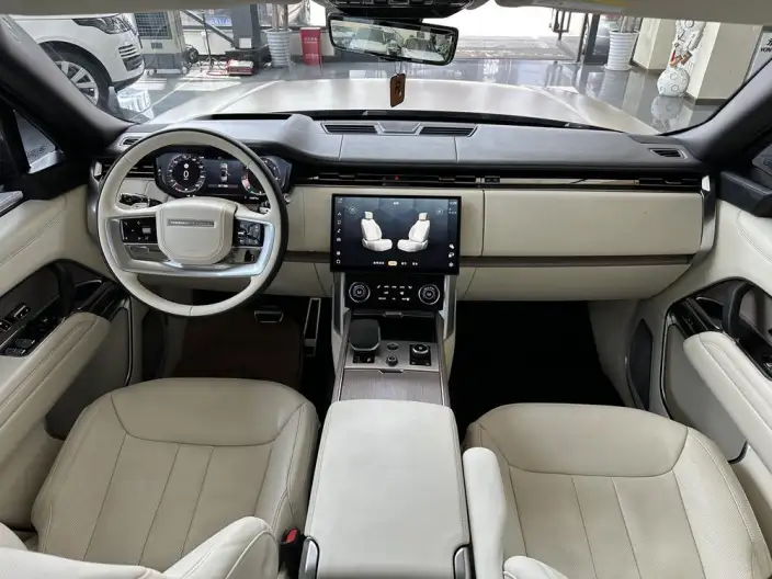 Range Rover 2023 Model 4.4 V8 530PS First Edition Edition – фото 10