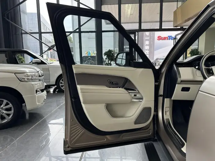Range Rover 2023 Model 4.4 V8 530PS First Edition Edition – фото 15