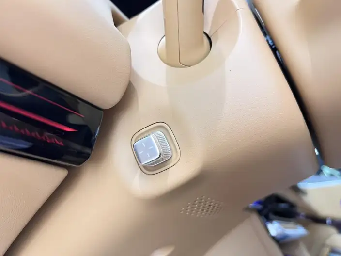 ZEEKR 9X 2025 Model Ultra Edition 70kWh VI seat – фото 6