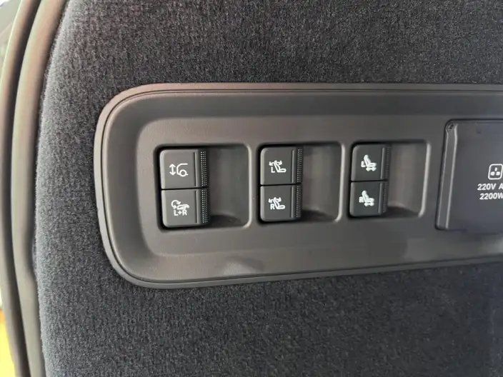 ZEEKR 9X 2025 Model Ultra Edition 70kWh VI seat – фото 32