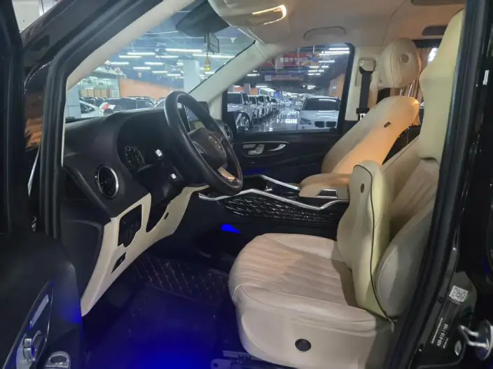 Viano 2023 Model 2.0T Business Edition 7 seat – фото 8