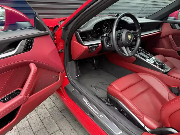 PORSCHE 911 2020 Model Carrera 3.0T – фото 10
