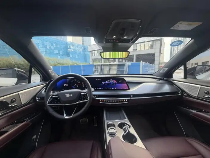 Cadillac XT5 2025 Model 28T 4WD Platinum Model – фото 8