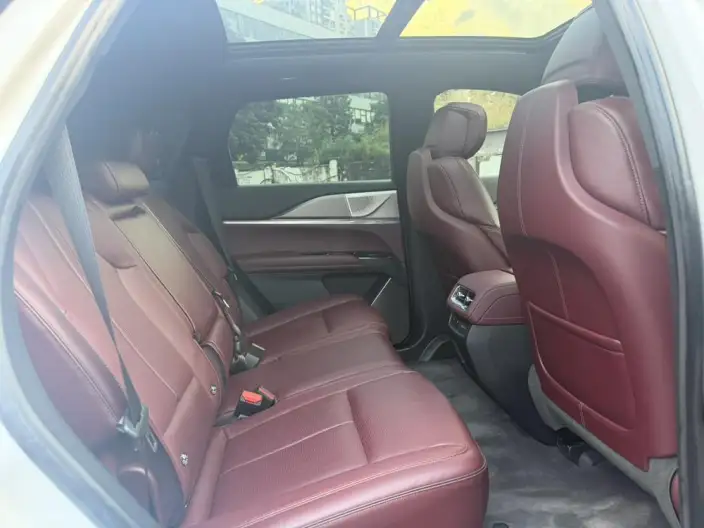 Cadillac XT5 2025 Model 28T 4WD Platinum Model – фото 12