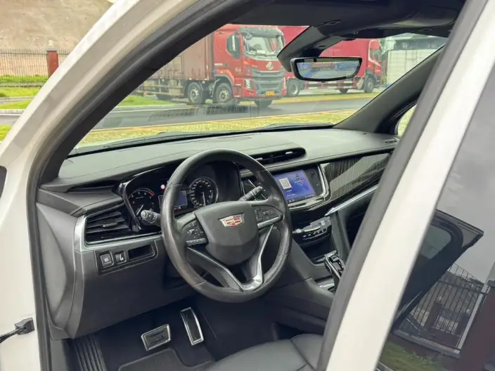Cadillac XT6 2020 Model 28T VI seat 4WD Luxury Model – фото 16