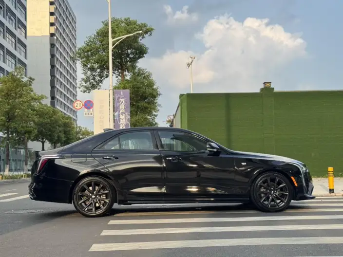 Cadillac CT4 2022 Model 28T Noble Model – фото 7
