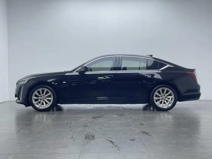 Cadillac CT5 2021 Model 28T Fashion Model – фото 4