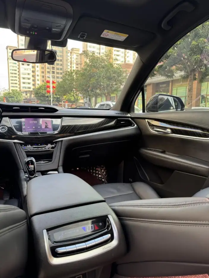 Cadillac XT6 2021 Model 28T VI seat 4WD Luxury Model – фото 16