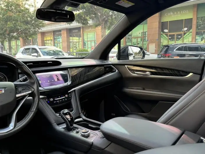 Cadillac XT6 2021 Model 28T VI seat 4WD Luxury Model – фото 19